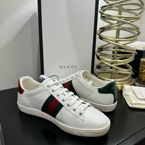 Gucci Ace Embroidered Bee Web Sneaker Leather White 36 - Picture 4 of 8